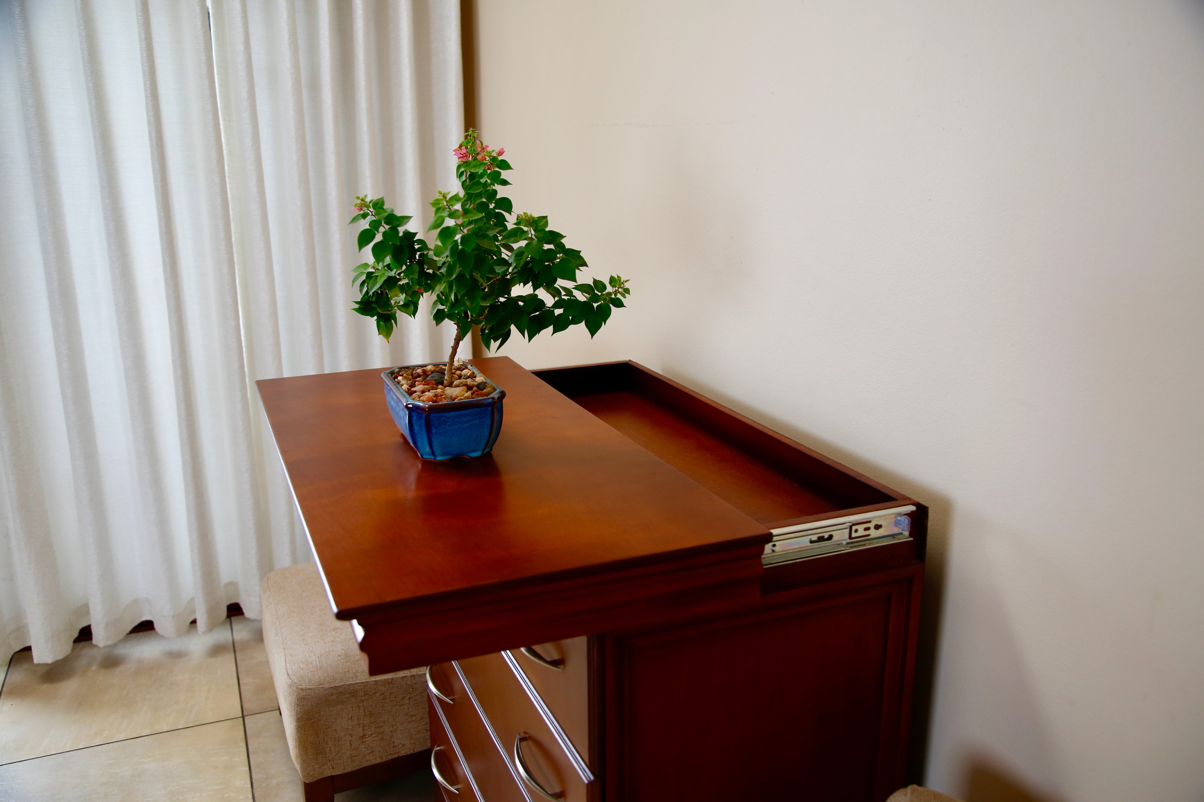 Manyara chest of 5 drawers